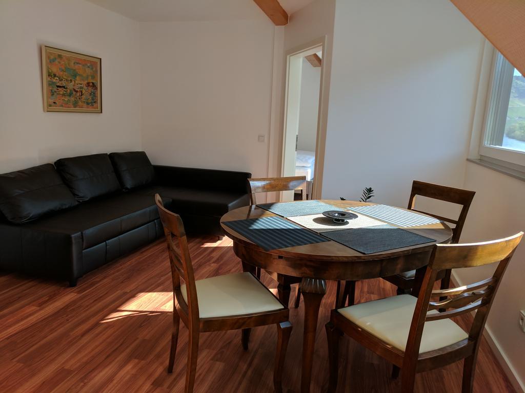 Ferienwohnung "Zum Klosterruinenblick" Krov Bagian luar foto